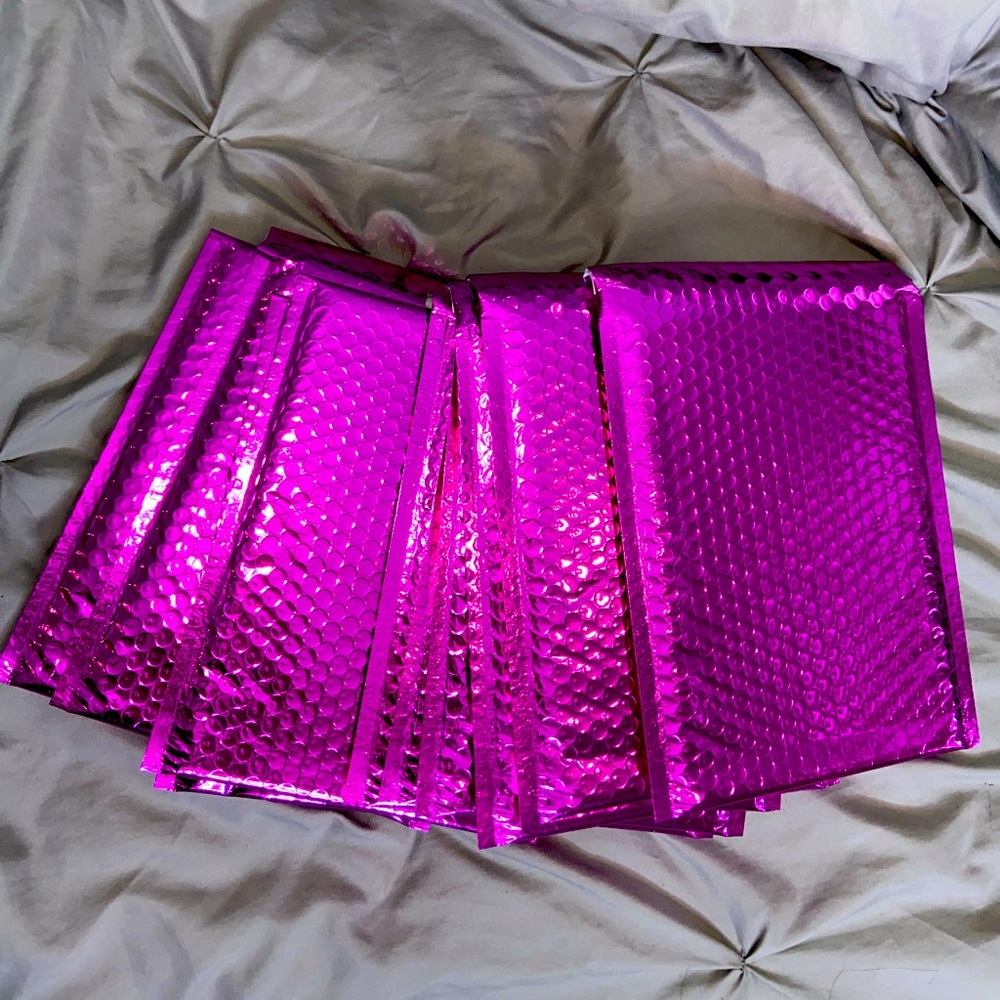35 Metallic Hot Pink Bubble Mailers (6x10)